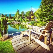 bassin ornemental poissons chaise longue