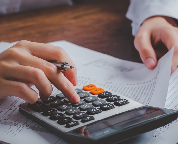 Quels sont les impôts locaux à payer quand on vit ou travaille au Luxembourg, en France ou en Belgique